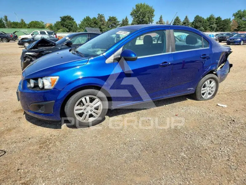 2014 Chevrolet Sonic фото