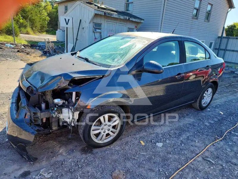 2014 Chevrolet Sonic photo