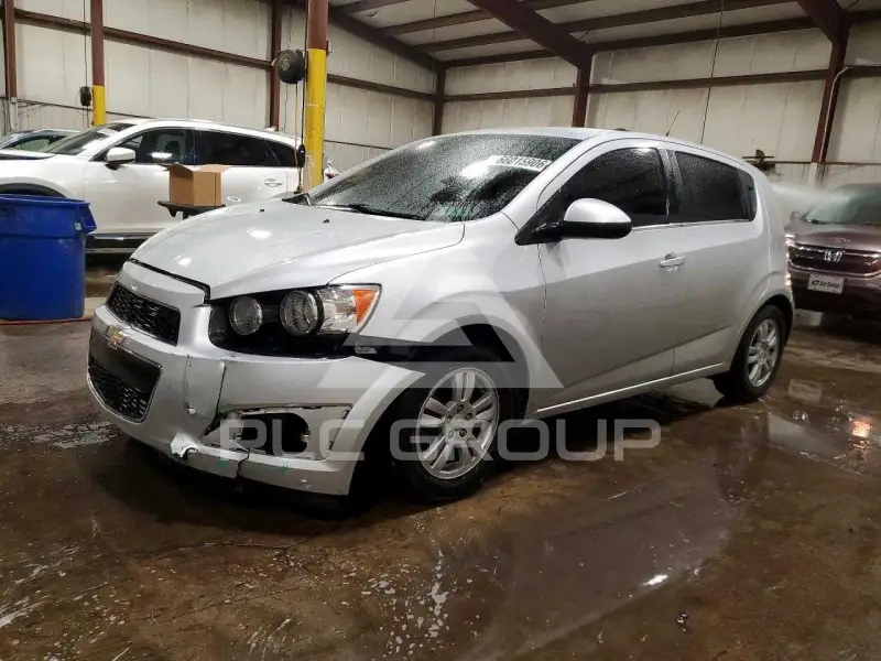 2014 Chevrolet Sonic фото