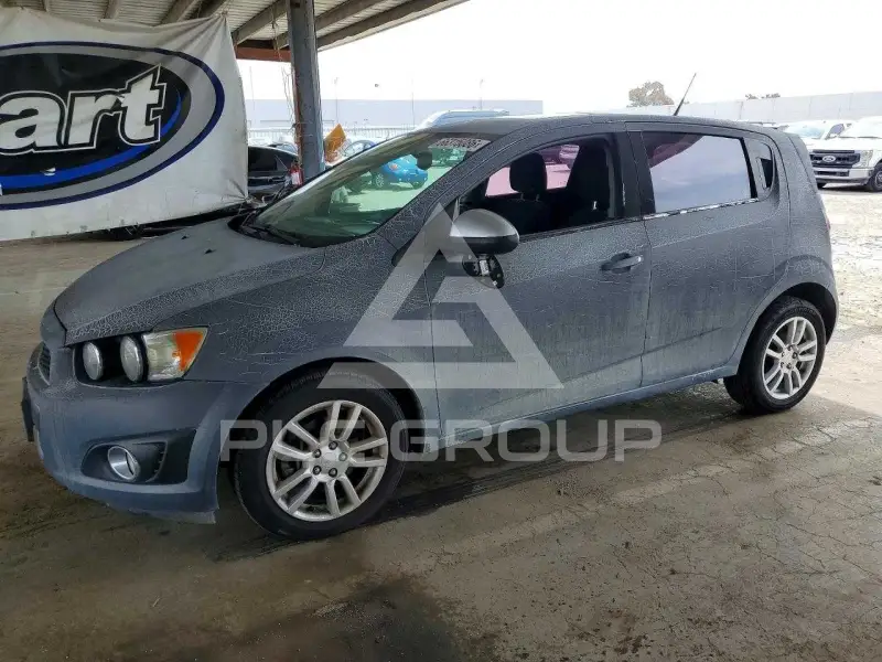 2014 Chevrolet Sonic фото