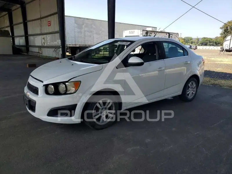2014 Chevrolet Sonic photo