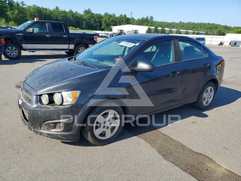 2014 Chevrolet Sonic фото