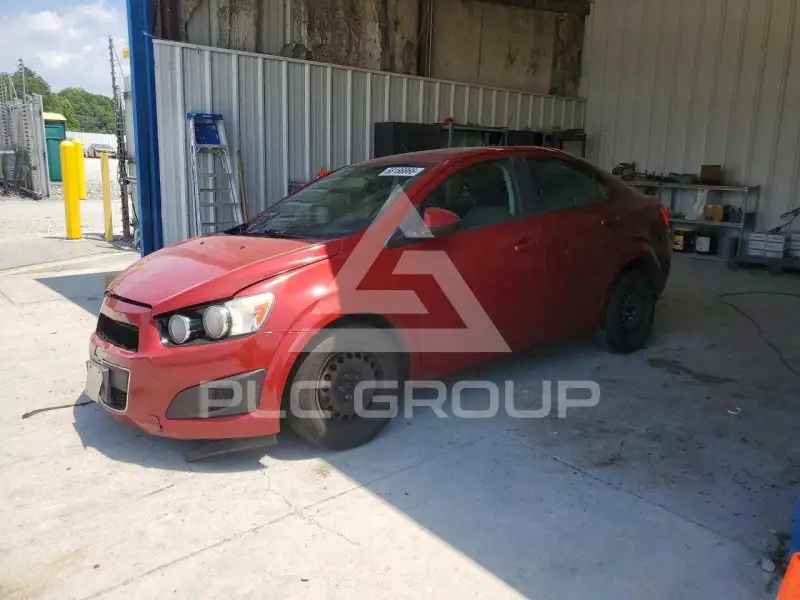 2014 Chevrolet Sonic фото