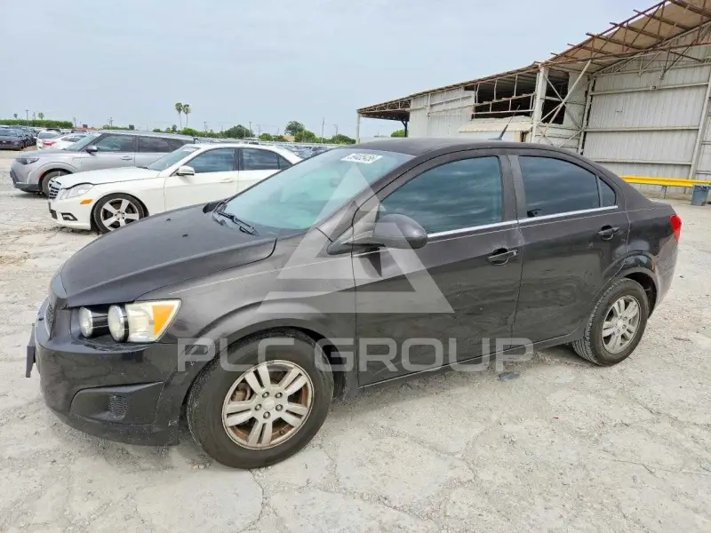 2014 Chevrolet Sonic фото