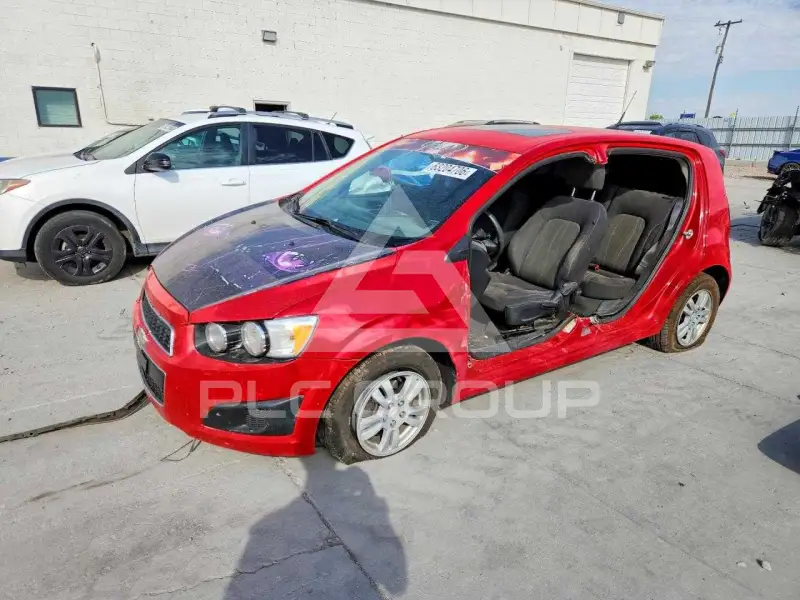 2014 Chevrolet Sonic photo