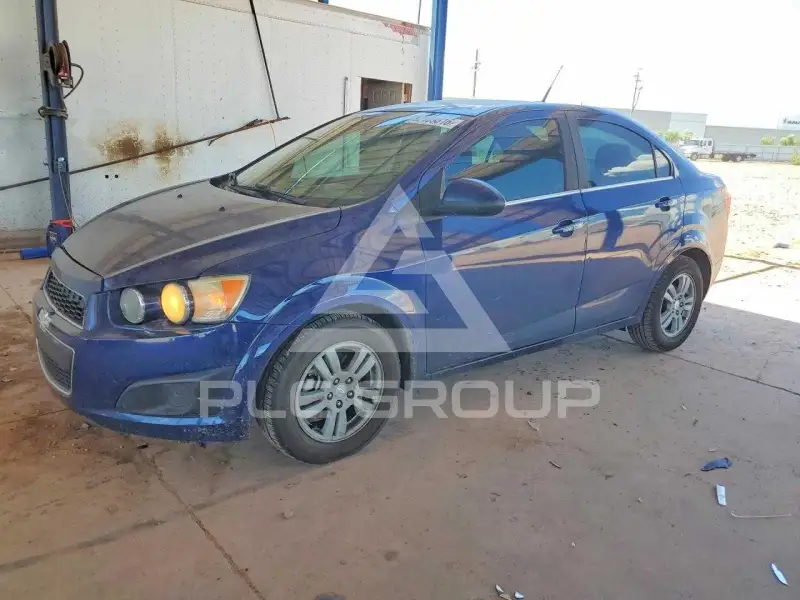 2014 Chevrolet Sonic photo