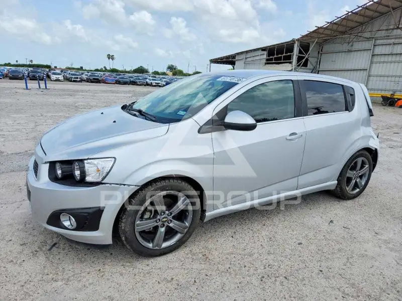 2014 Chevrolet Sonic фото