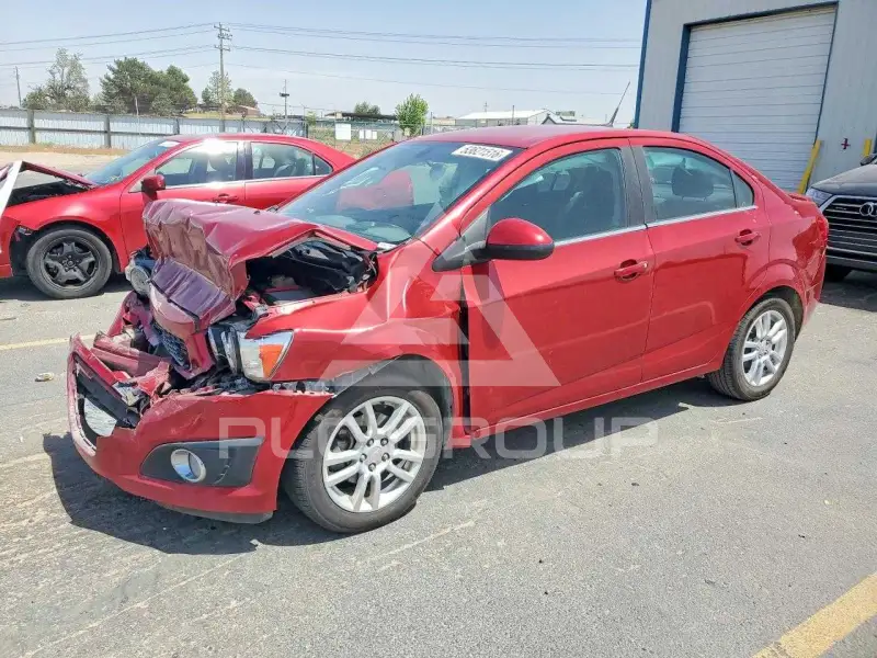 2014 Chevrolet Sonic фото