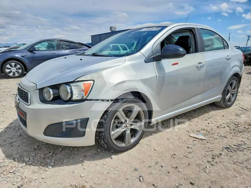 2014 Chevrolet Sonic photo