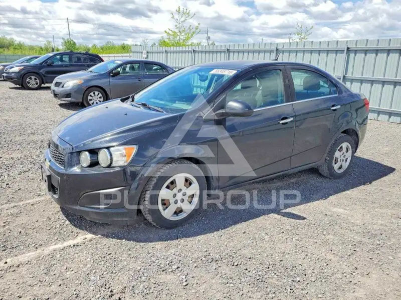 2014 Chevrolet Sonic фото