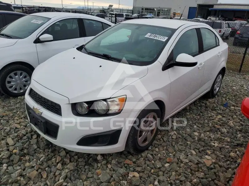 2014 Chevrolet Sonic фото