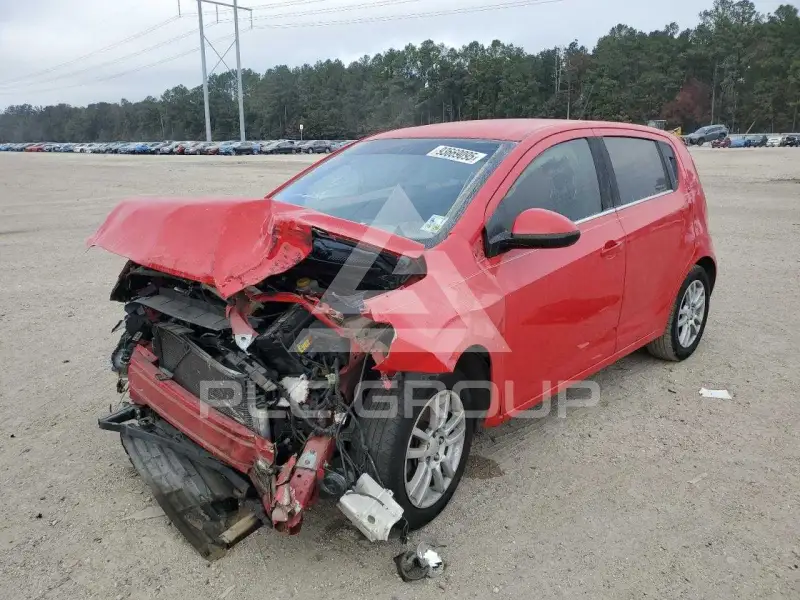 2014 Chevrolet Sonic photo