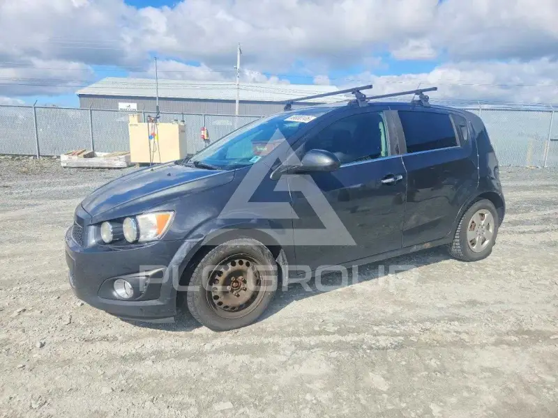 2014 Chevrolet Sonic photo