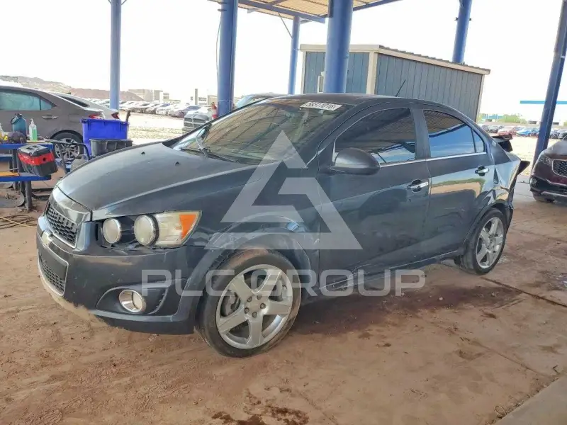 2014 Chevrolet Sonic фото