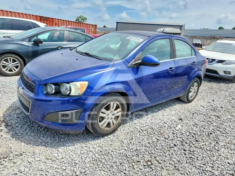 2014 Chevrolet Sonic фото