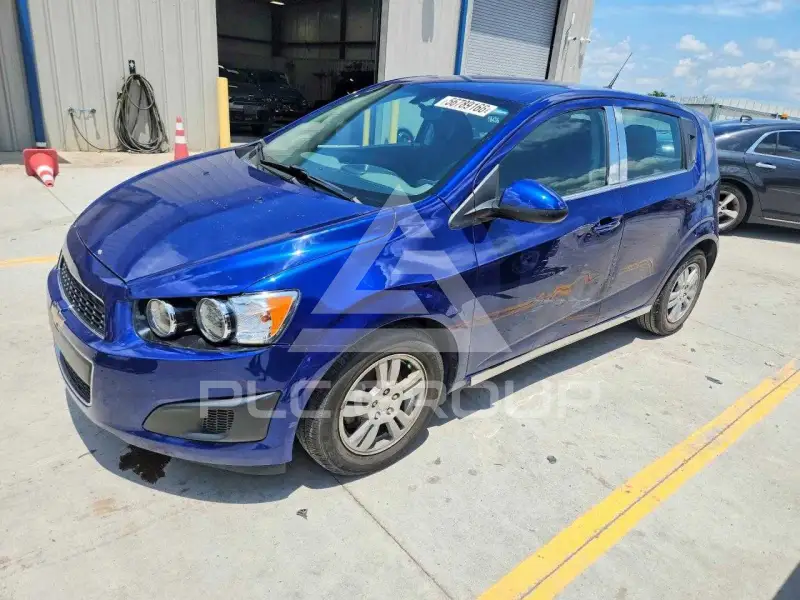 2014 Chevrolet Sonic фото
