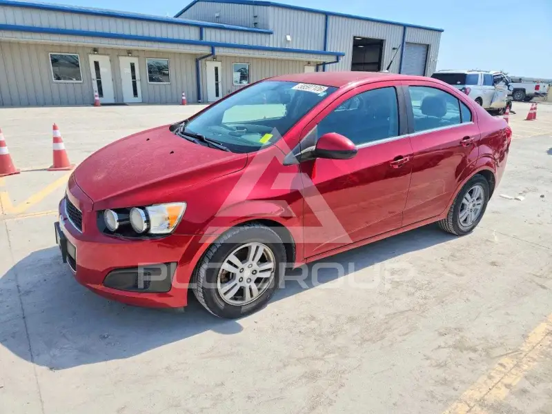 2014 Chevrolet Sonic фото