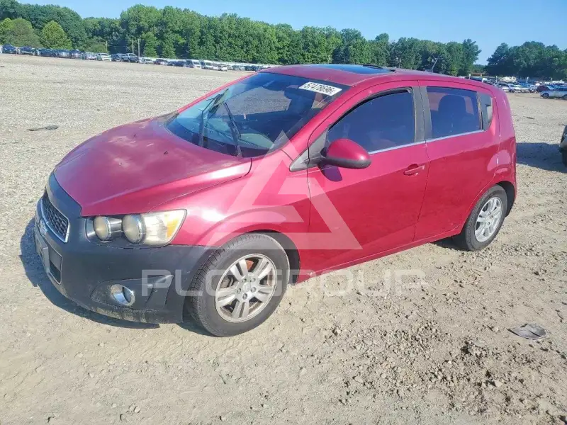 2014 Chevrolet Sonic фото