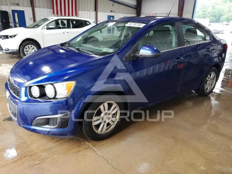 2014 Chevrolet Sonic фото