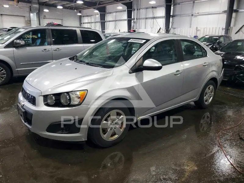 2014 Chevrolet Sonic фото