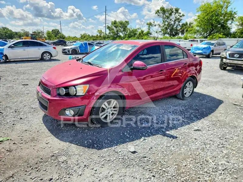 2014 Chevrolet Sonic photo