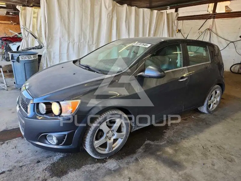 2014 Chevrolet Sonic фото