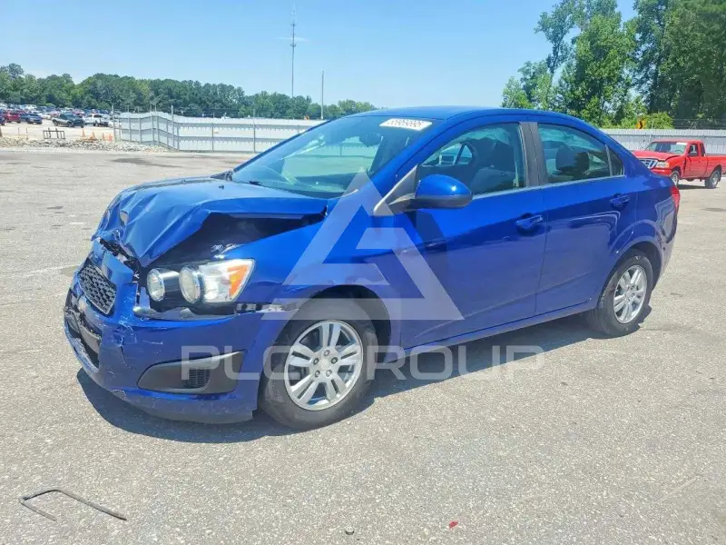 2014 Chevrolet Sonic фото