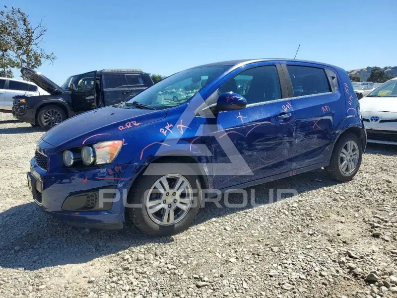 2014 Chevrolet Sonic фото
