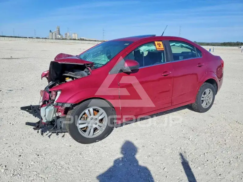 2014 Chevrolet Sonic photo