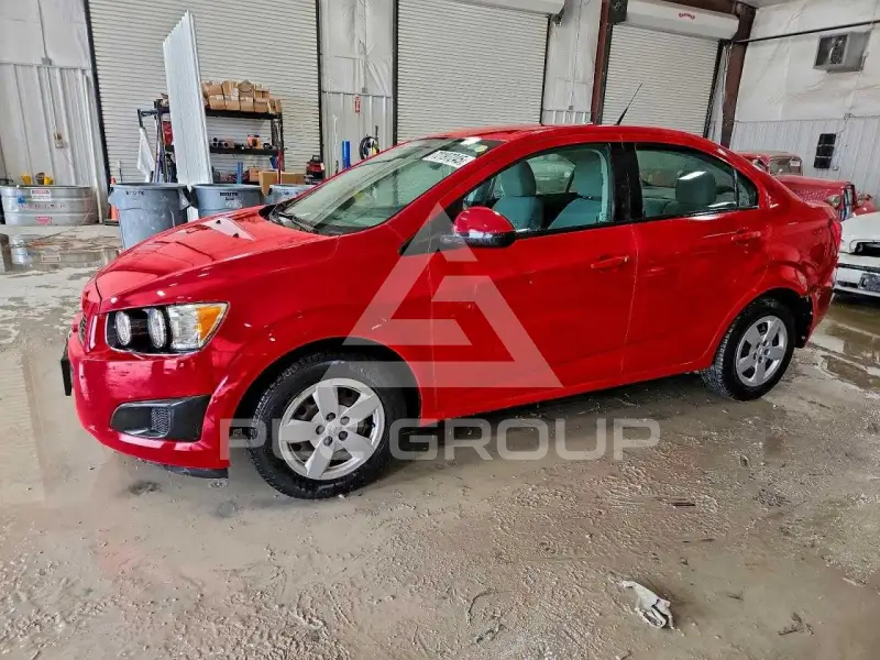 2014 Chevrolet Sonic фото