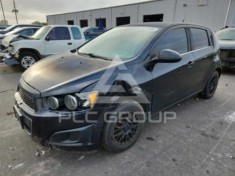 2014 Chevrolet Sonic фото