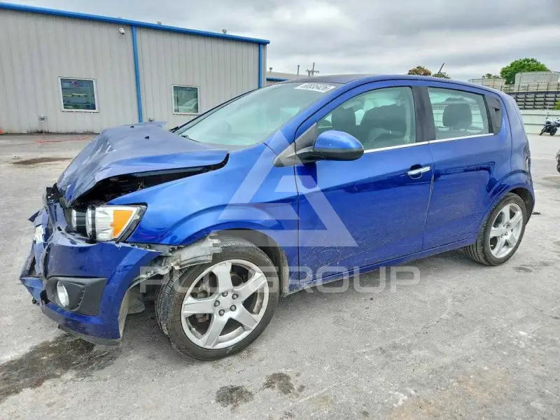 2014 Chevrolet Sonic photo