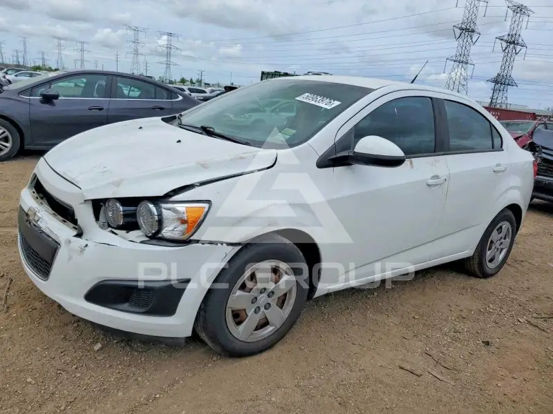 2014 Chevrolet Sonic фото