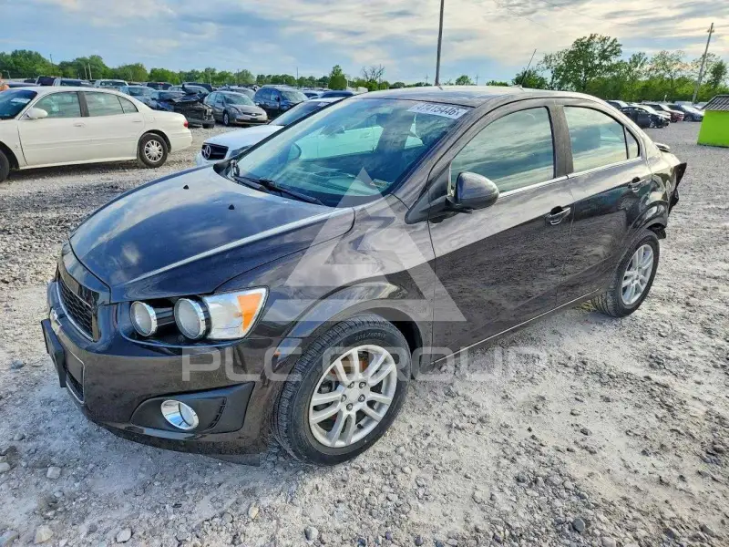 2014 Chevrolet Sonic photo