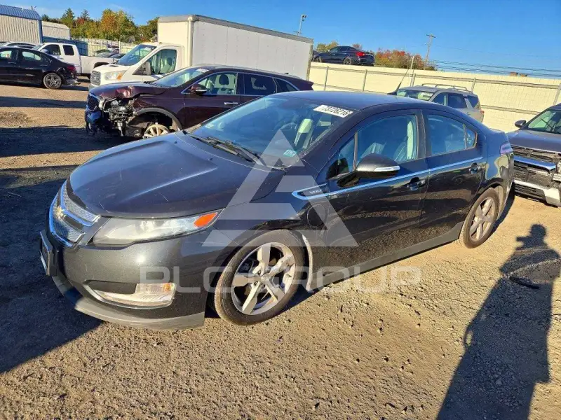 2014 Chevrolet Volt photo