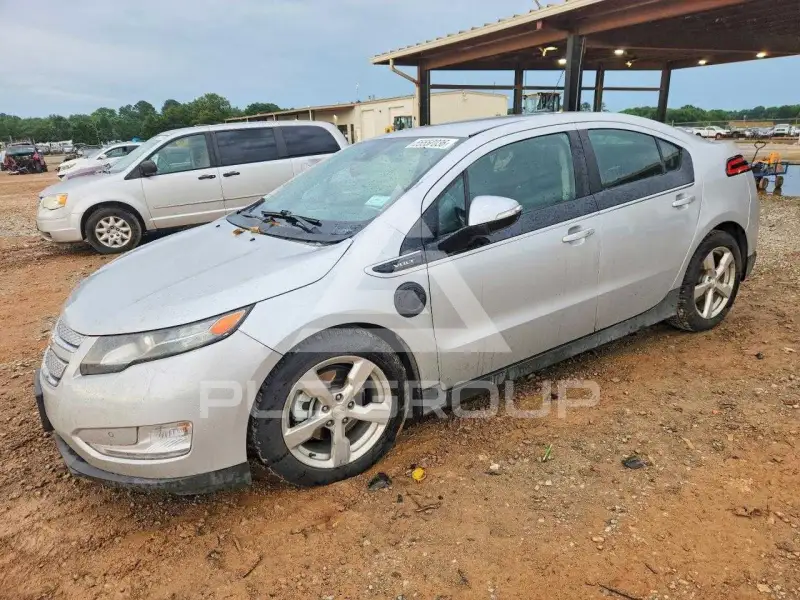 2014 Chevrolet Volt photo