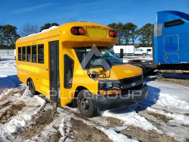 2014 Chevrolet Express photo