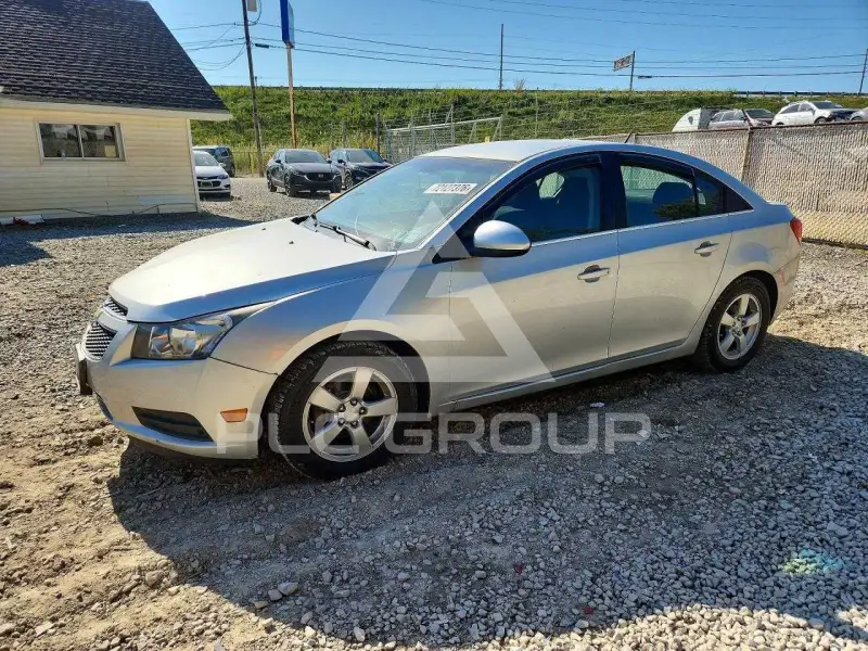 2014 Chevrolet Cruze photo