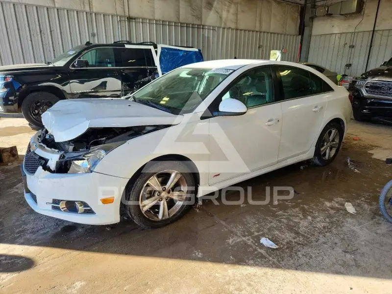 2014 Chevrolet Cruze фото