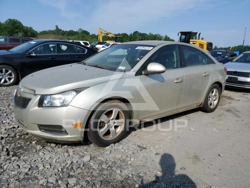 2014 Chevrolet Cruze фото