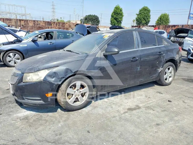 2014 Chevrolet Cruze photo