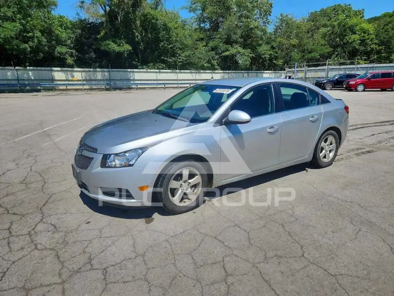 2014 Chevrolet Cruze фото