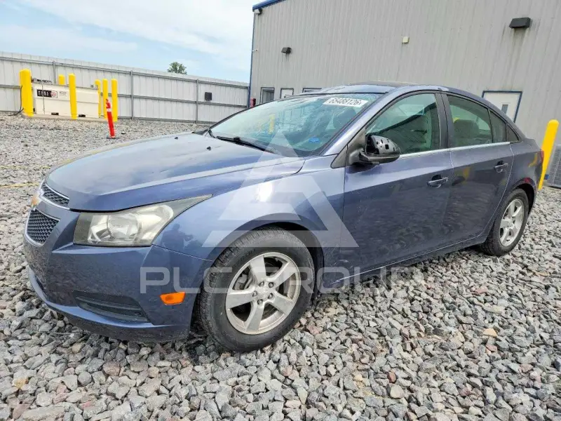 2014 Chevrolet Cruze фото
