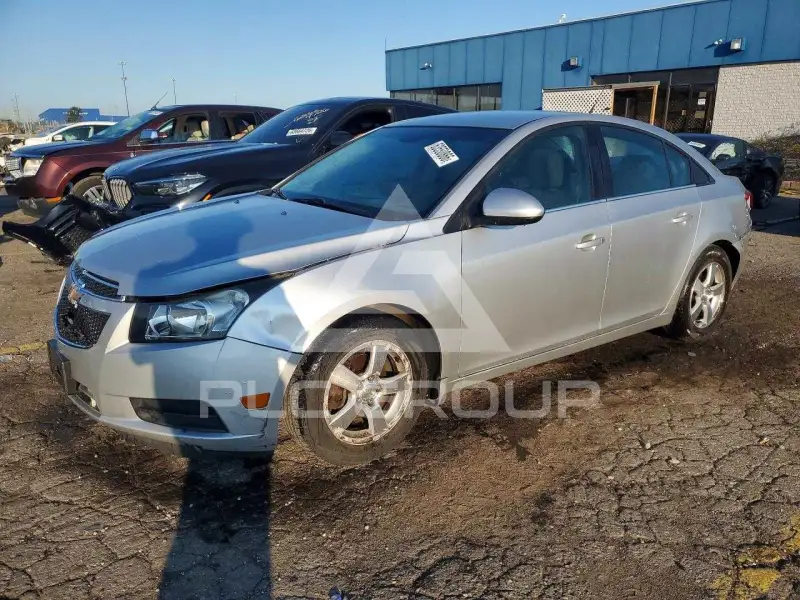 2014 Chevrolet Cruze фото