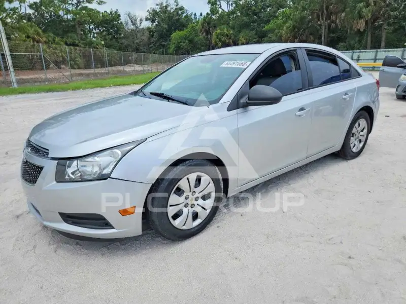 2014 Chevrolet Cruze photo