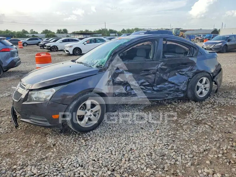 2014 Chevrolet Cruze photo