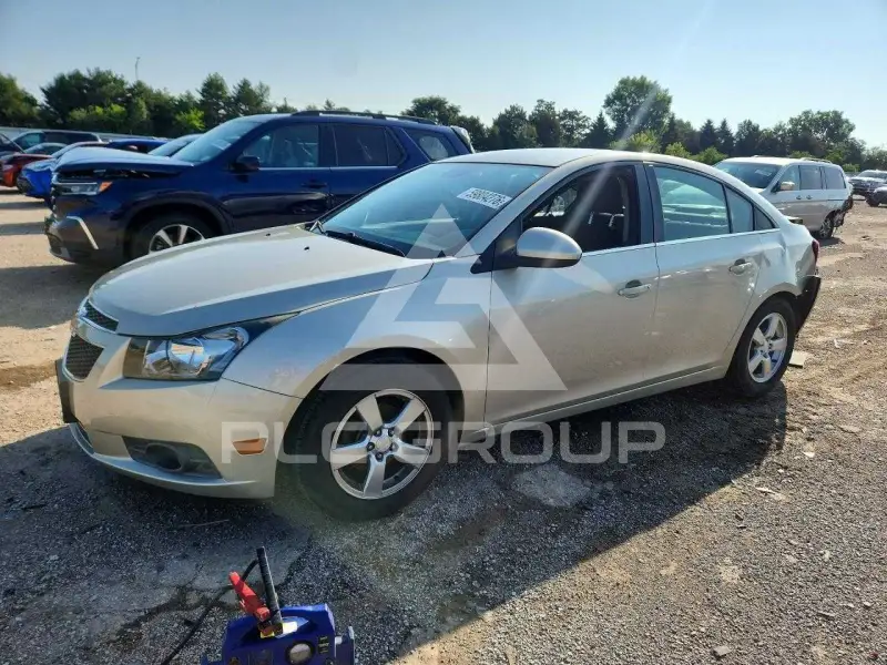 2014 Chevrolet Cruze фото