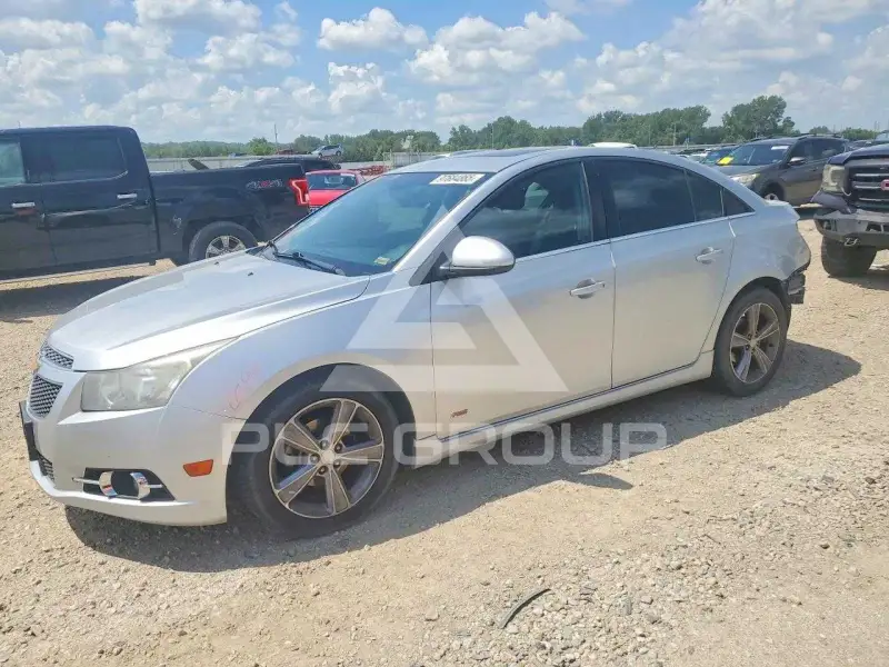 2014 Chevrolet Cruze фото