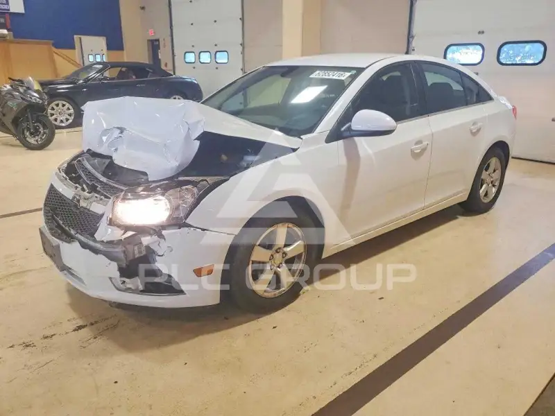 2014 Chevrolet Cruze фото