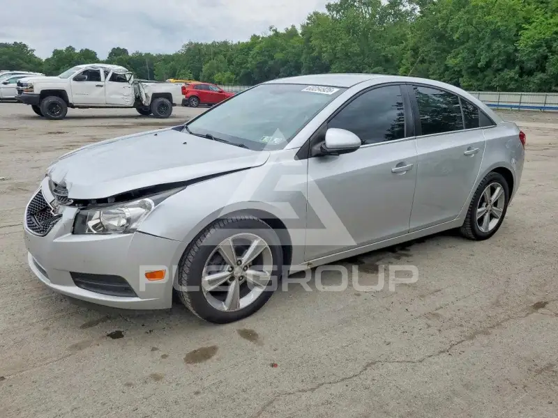 2014 Chevrolet Cruze фото